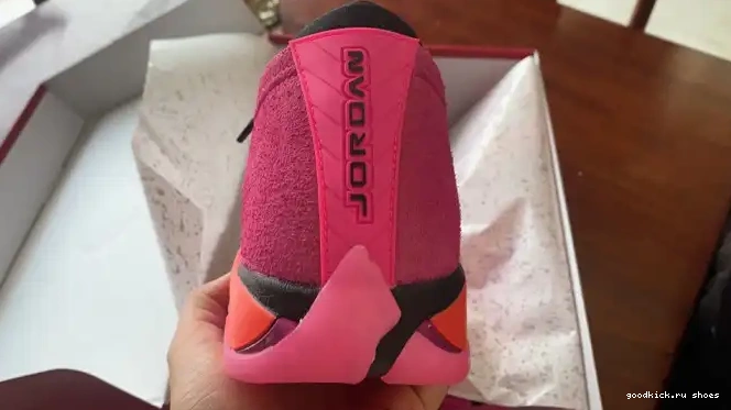 Rep Retro Jordan (W) Shocking Low Pink DH4121-600 14 0520